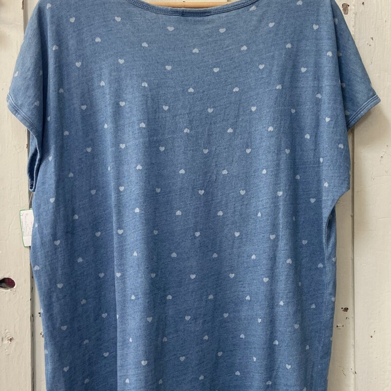 Blu Heart Pat Top<br />
Blue<br />
Size: 1X