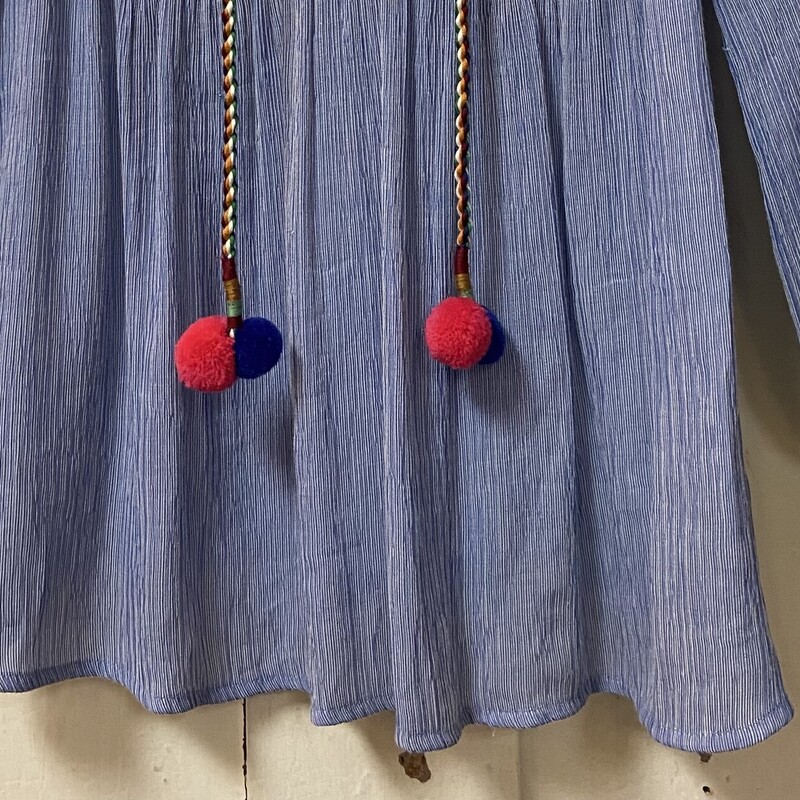 Blu/Og/R Strp Emb Top<br />
Blu/Og/R<br />
Size: XS R $59