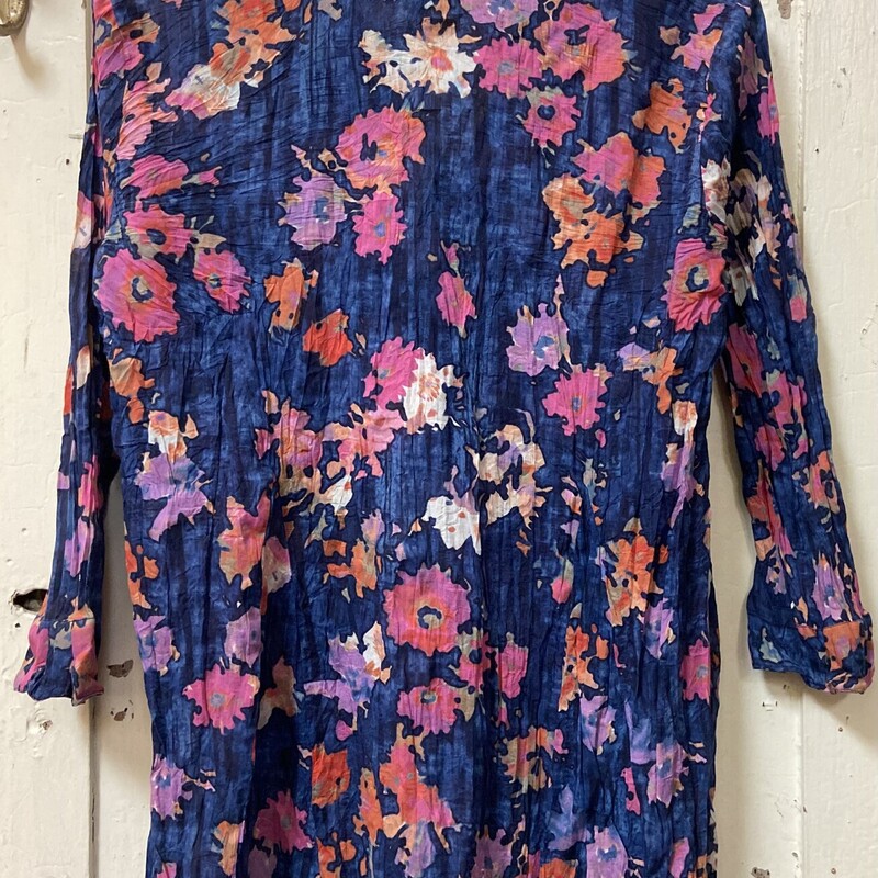 NWT Blu/Pk/P Flrl Shirt<br />
Blu/Pk/P<br />
Size: M R $99