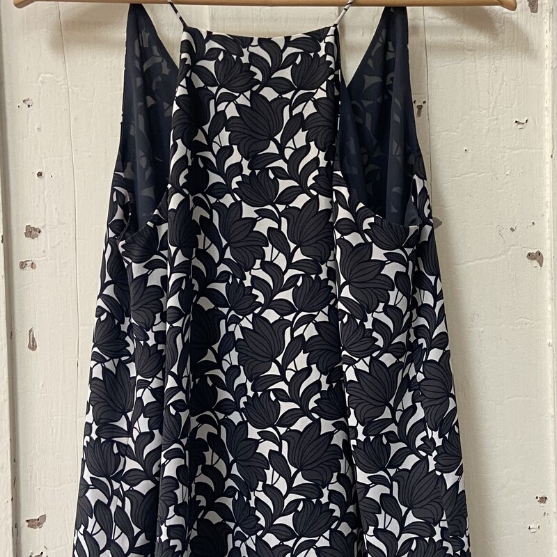 Charc/Wt Floral Cami<br />
Charc/W<br />
Size: M R $49