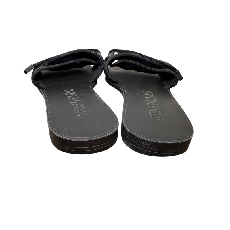 Dior Revolution Slides Black<br />
<br />
Size 41<br />
<br />
Code: M 0621<br />
<br />
In very good condition. Light wear to the fabric and the front and back sole.<br />
<br />
Does not come with the original dust bag or box.