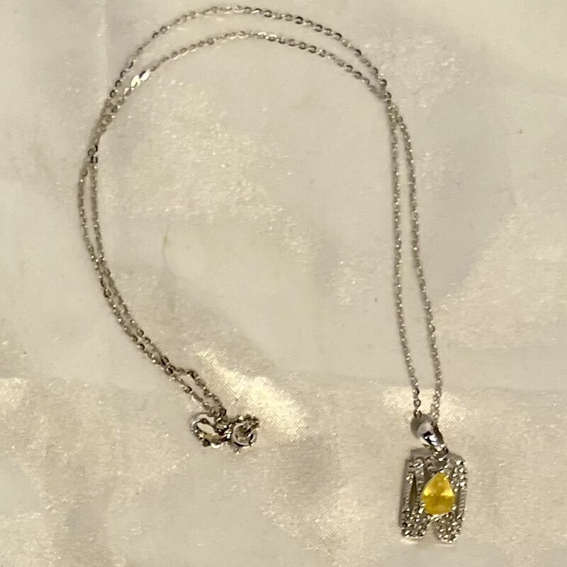 925 Yellow Sapphire CZ Necklace
Yellow Silver Size: 17L
