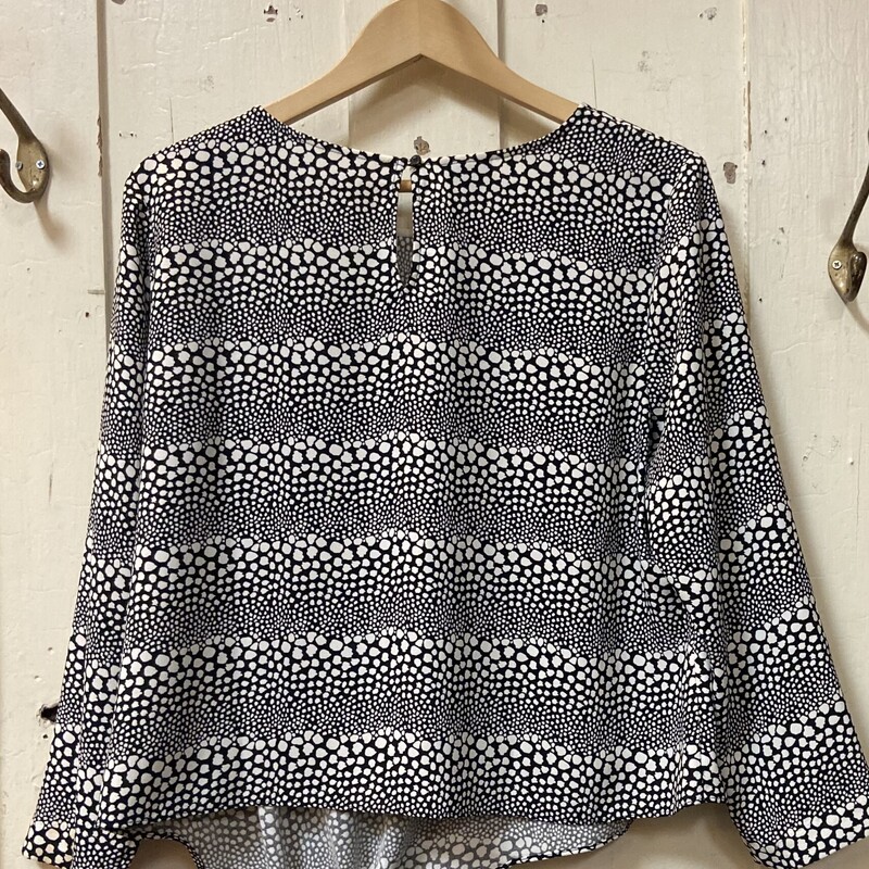 Blk/Off W Tie Blouse
Blk/OW
Size: 1XP R$79