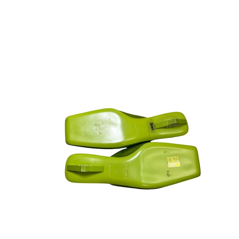 Prada Satin Mules 35mm Green<br />
<br />
Size: 37<br />
<br />
In very good condition. Light scuffs satin and bottom soles.<br />
<br />
Does not come with the original dus tbag or box.