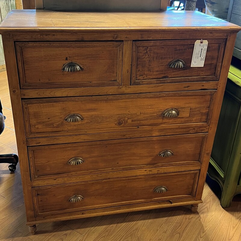 Vintage Scalloped Pulls, 5 Drawer
40in x 18in x 44in