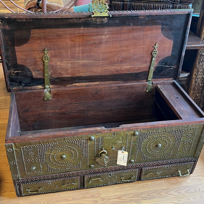 Omani/Kuwait Wedding Brass, Lock/key, Antique
50in x 21in x 21in