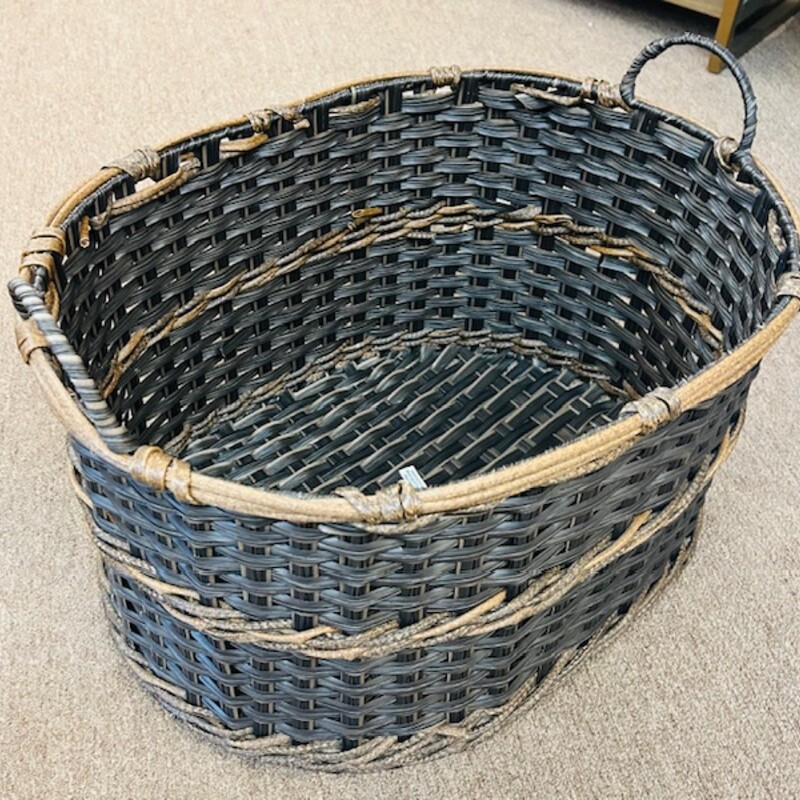 Oval Woven Wood Handles