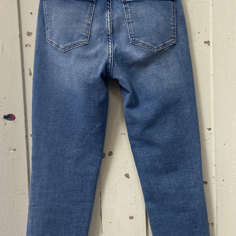 Den Frayed Jeans<br />
Blue<br />
Size: 6 R $79