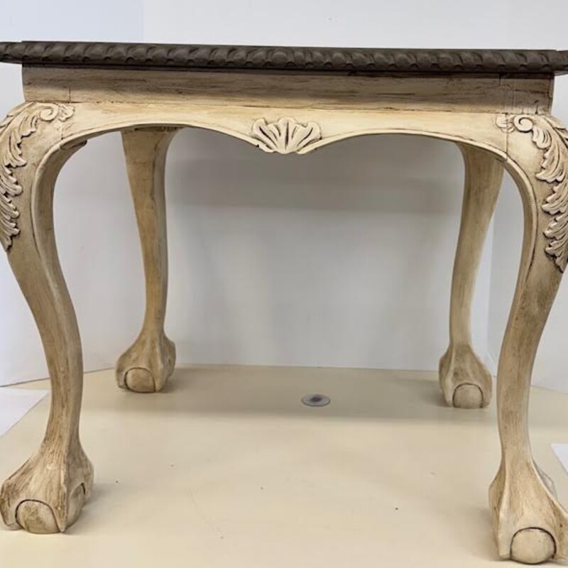 Ball & Claw Accent Table
Taupe Top with Cream Base
Size: 20x15x18H