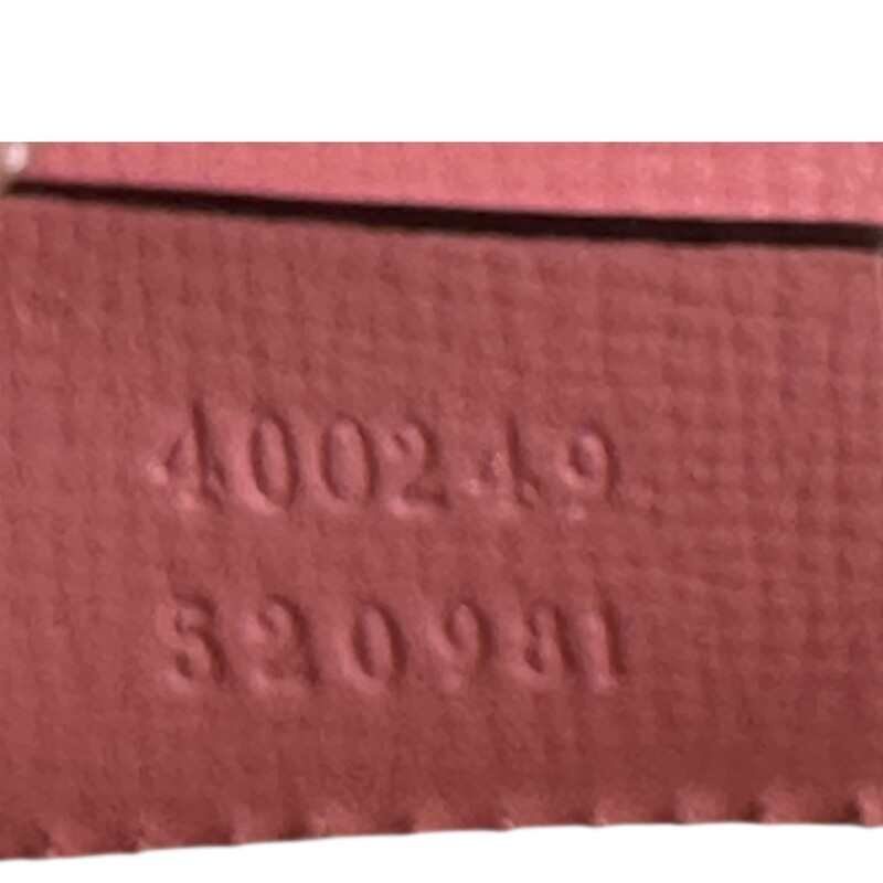Gucci Dionysus Leather Flap Shoulder Bag Maroon and Pink<br />
<br />
Code: 400249 520981<br />
<br />
Dimensions:<br />
10.5W x 6.5H x 1.5D<br />
None handle drop<br />
23 strap drop<br />
<br />
In excellent condition.<br />
<br />
Does not come with the original dust bag or box.