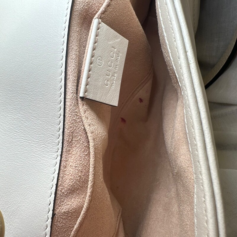 Gucci Marmont Leather Shoulder Chain Bag<br />
<br />
Style Code:446744 520981<br />
<br />
Dimensions:8.5 W x 5 H x 2.5 D inches<br />
<br />
In very good condition. Some marks inside the interior.<br />
<br />
Does not come with original dust bag or box.
