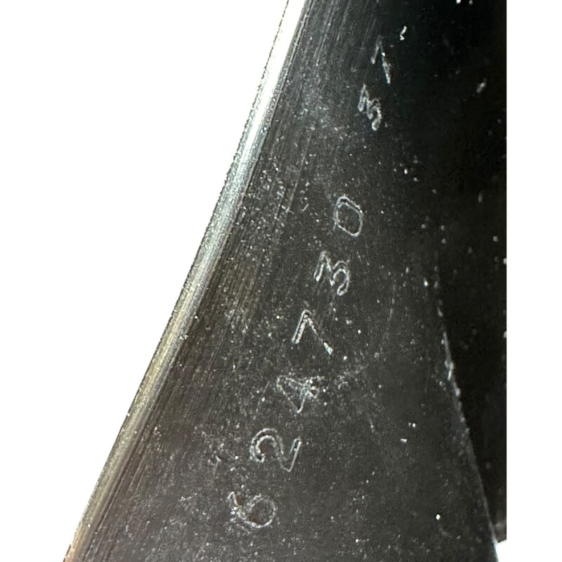 Gucci Black Rubber Platform Slides<br />
<br />
Size 37<br />
<br />
Style Code:624730<br />
<br />
In very good condition. Some scratches on the rubber.<br />
<br />
Does not come with the original dust bag or box.