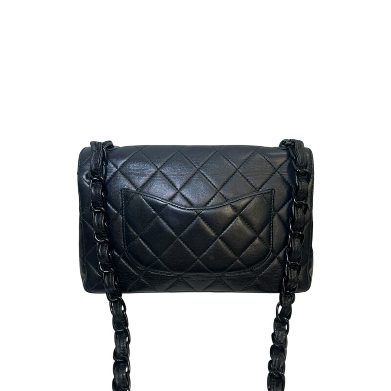 Chanel Quilted Matted So Black Enamel Resin Chain Bag<br />
<br />
Date Code: Serial Code Removed. Enrtupy certificate provided<br />
<br />
Dimensions: 10 L X 6 H inches<br />
<br />
In very good condition. Some surface scratches and interior marks.<br />
<br />
Does not come with original dust bag or box.