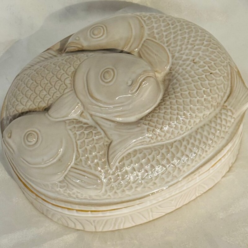 Sardine Lidded Dish
