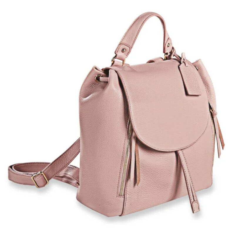 Levenger Carrie Handbag
Lt Pink Soft Pebble Leather Gold Hardware
Size: 14x5x10H
Your ideal companion for travel or everyday adventures. The beauty of this softly pebbled, leather backpack is in its details. There’s a pocket for every essential including your phone, your credit cards, your water bottle and more. Protect your iPad mini or small tablet in a padded pocket, while carrying other daily essentials. Every detail is beautifully and thoughtfully appointed.
Retail $249