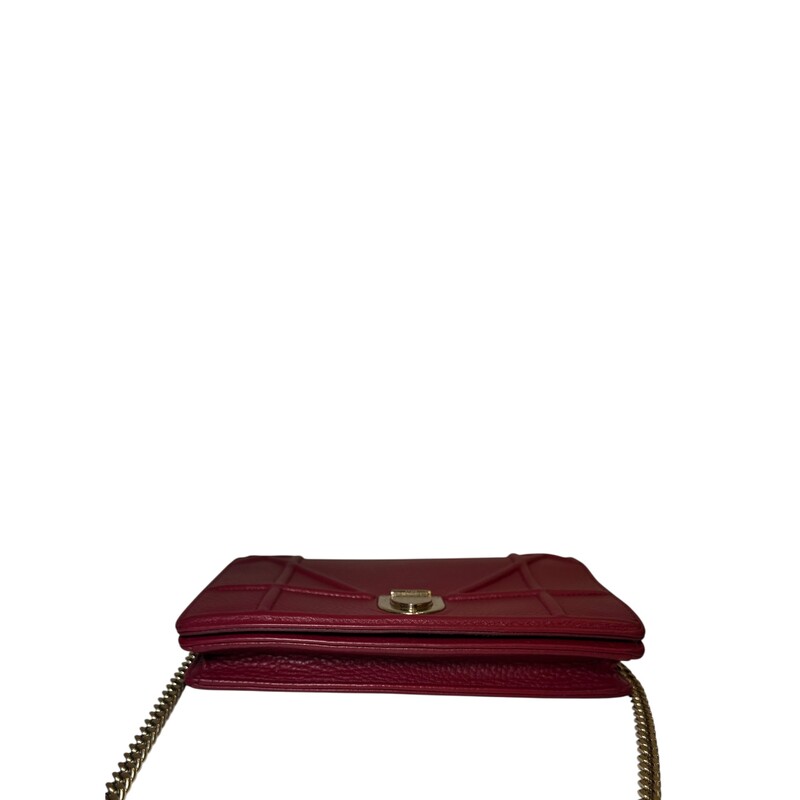 Dior Diorama Wallet on a Chain<br />
<br />
Serial Code: 12-MA-0147<br />
<br />
Dimensions: 15 L x 13 H inches<br />
<br />
In good condition. Scratching on the hardware and some interior fading and wear. Light wear to the exterior.<br />
<br />
Does not come with the original dust bag or box.