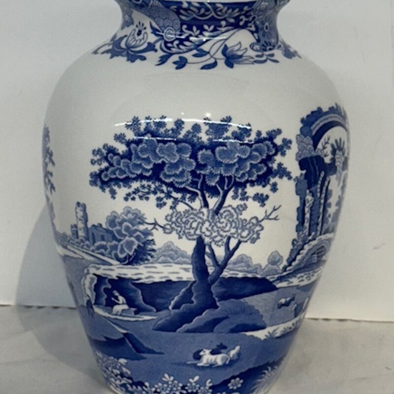Spode Blue Italian Vase
Blue White
Size: 5x7.5H