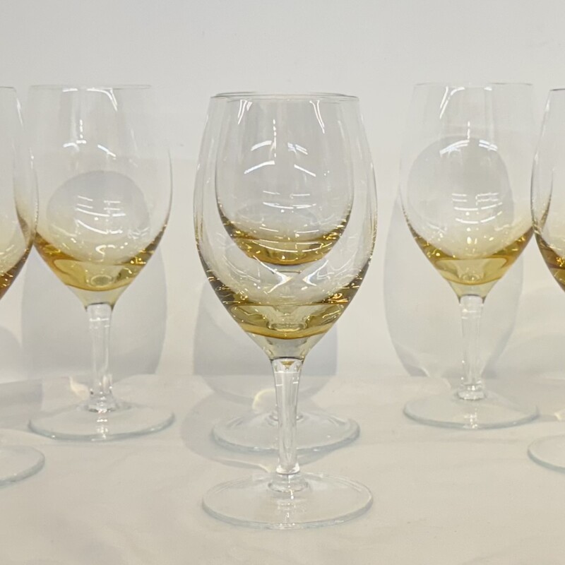 S6 Stemmed 2Tone Wine
Amber Clear
Size: 3x7H
