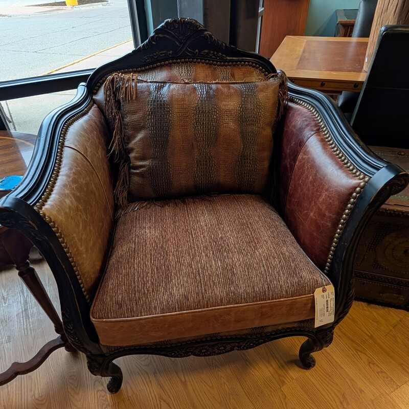 Paladin Leather, Fabric and Wood, Ornate, Designer
Comfy
33 x 36 x 40h