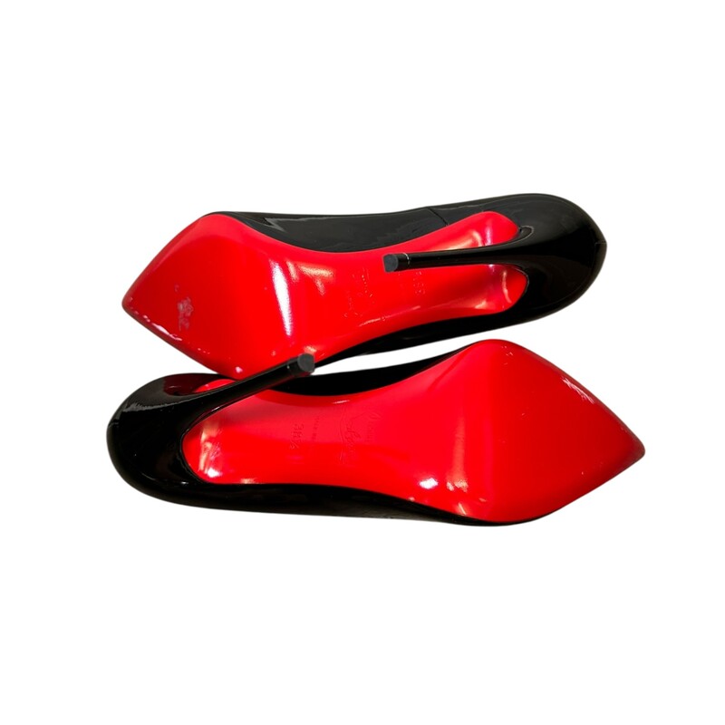 Louboutin So Kate 120<br />
<br />
Size: 38.5<br />
<br />
In excellent condition. Light scuffs to the bottom.<br />
<br />
Comes with the original dust bag and box.