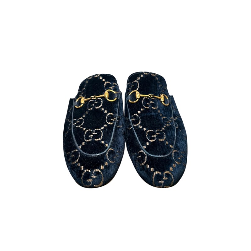 Gucci Princetown Velvet Navy<br />
<br />
Size: 38.5<br />
<br />
Code: 475094<br />
<br />
In very good condition. Light wear to the bottom soles.<br />
<br />
Comes with the original dust bag. No box.