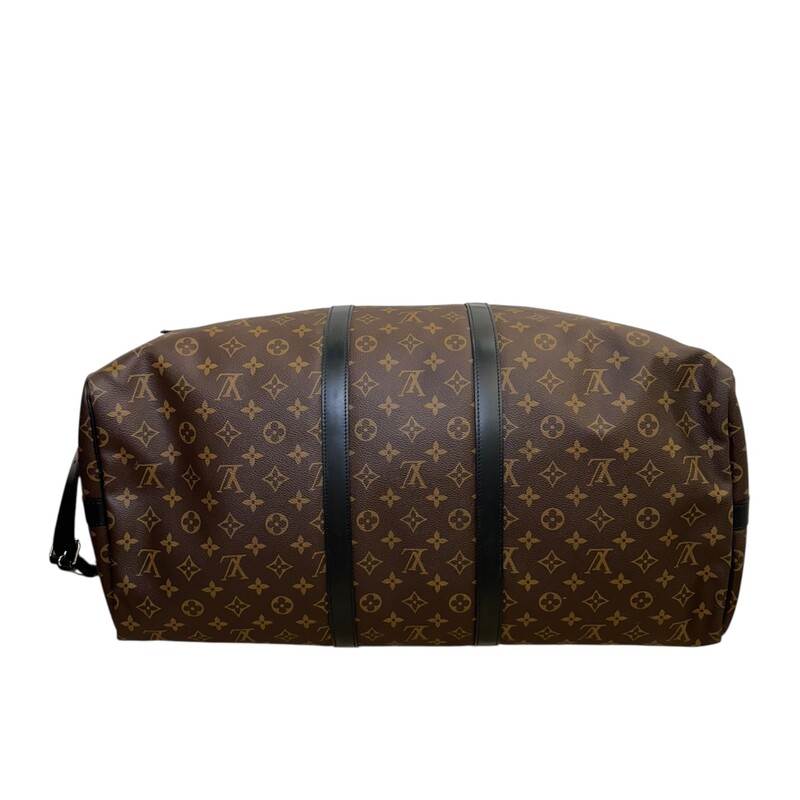 Louis Vuitton Bandouliere, Macassar, Size: 55

Date Code: Micrchip

Dimensions: 21.7 x 12.2 x 9.4 inches
                        (Length x Height x Width)

In excellent condition. Very minor surface scratches.

Comes with oriignal dust bag and  box.