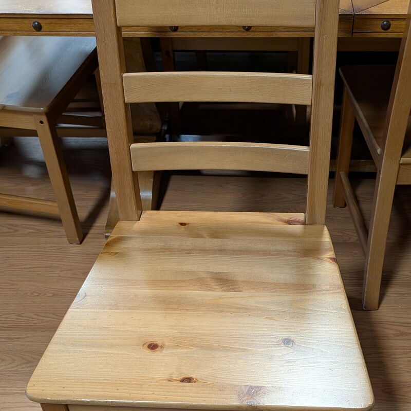 Kaustby Chair, Light Stain, Set Of 8<br />
20 x 19 x 41h SH 18in