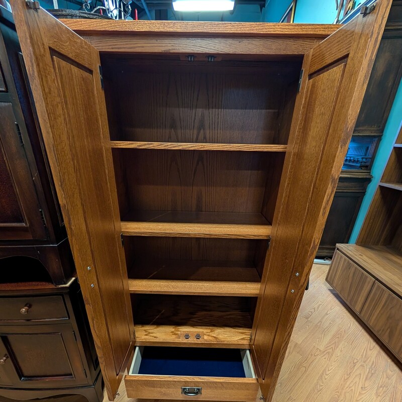 Montana Mission Jelly Cab, 2 Door, Drawer
30 x 14.5 x 60h