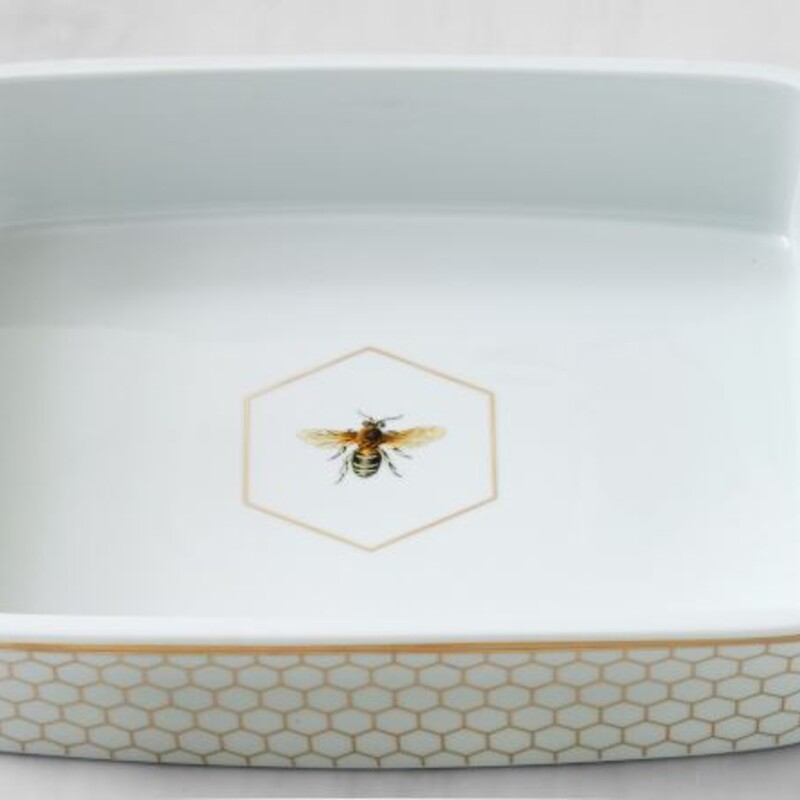 Williams Sonoma Honeycomb Bee Baker
White Gold Yellow Size: 14 x 11 x 3H
Retails: $149.95 for this one and smaller one