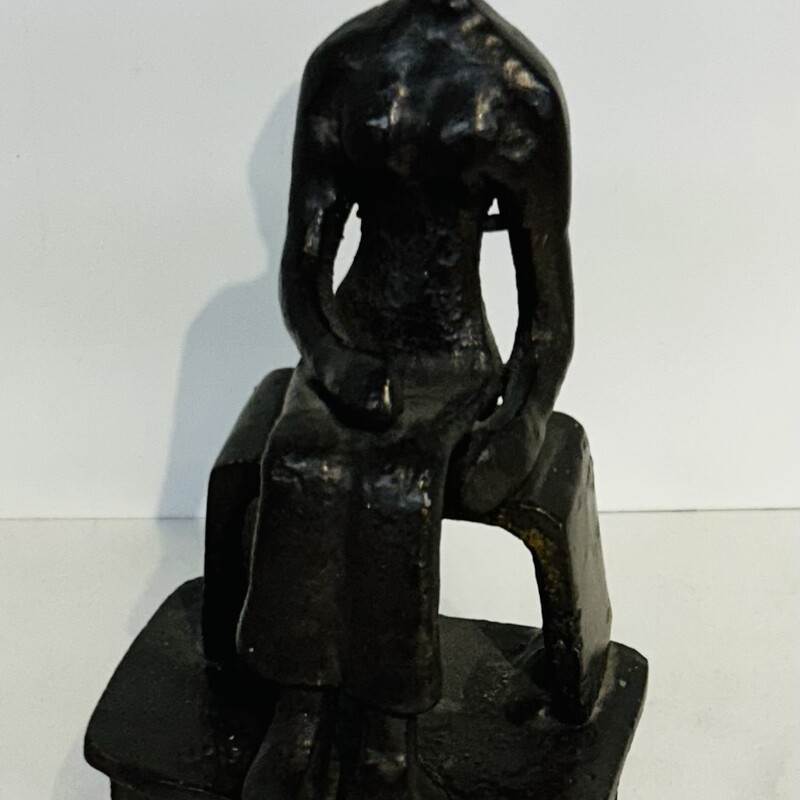 Vintage Iron Man Sitting
Brown
Size: 3x6.5H