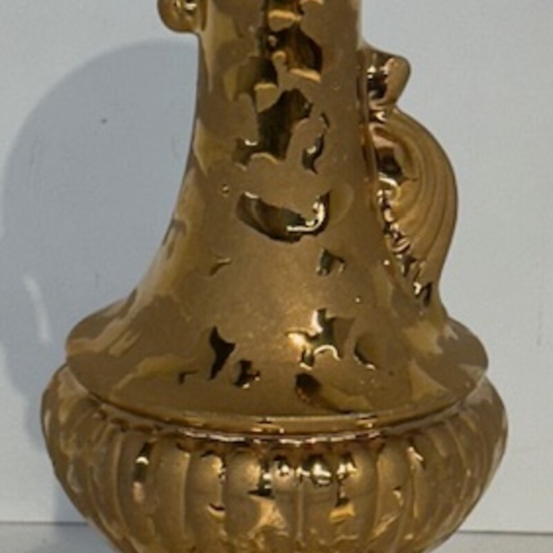 Weeping Gold 24K Overlay
Gold
Size: 3.5x7.5H