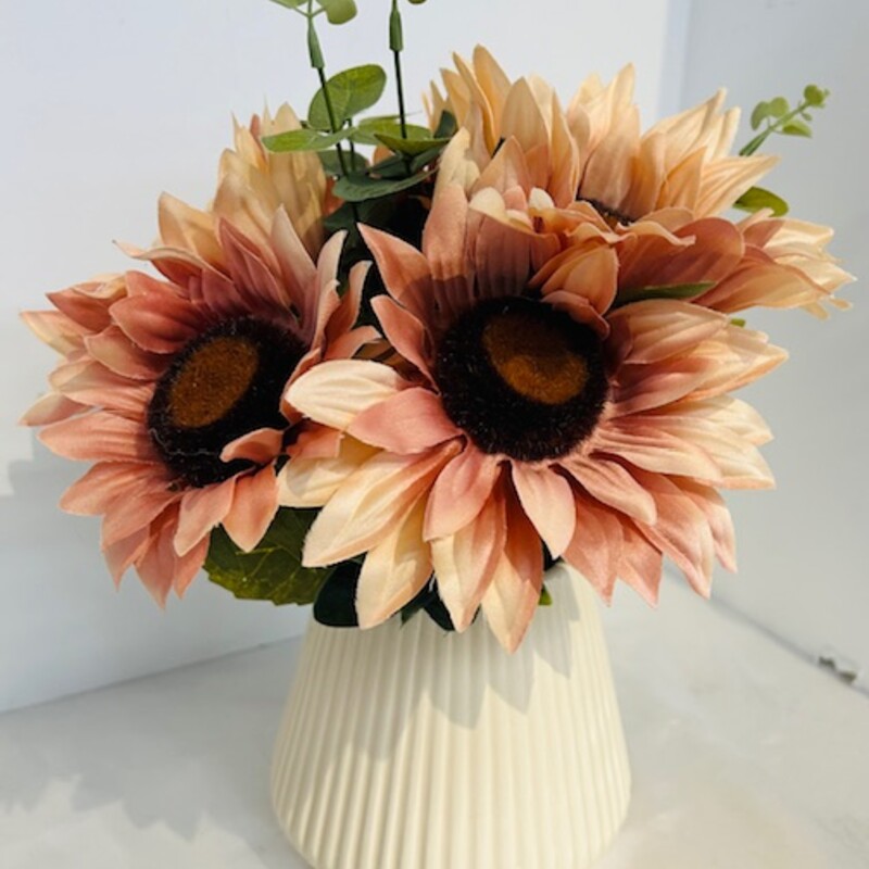Pink Sunflowers in Ribbed Ceramic Vase
Pink White Green Size: 9 x 12.5H