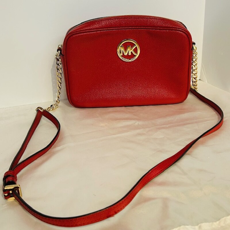 Michael Kors Fulton Crossbody Rebbled Leather Handbag
Red Gold Size: 10 x 6.5H