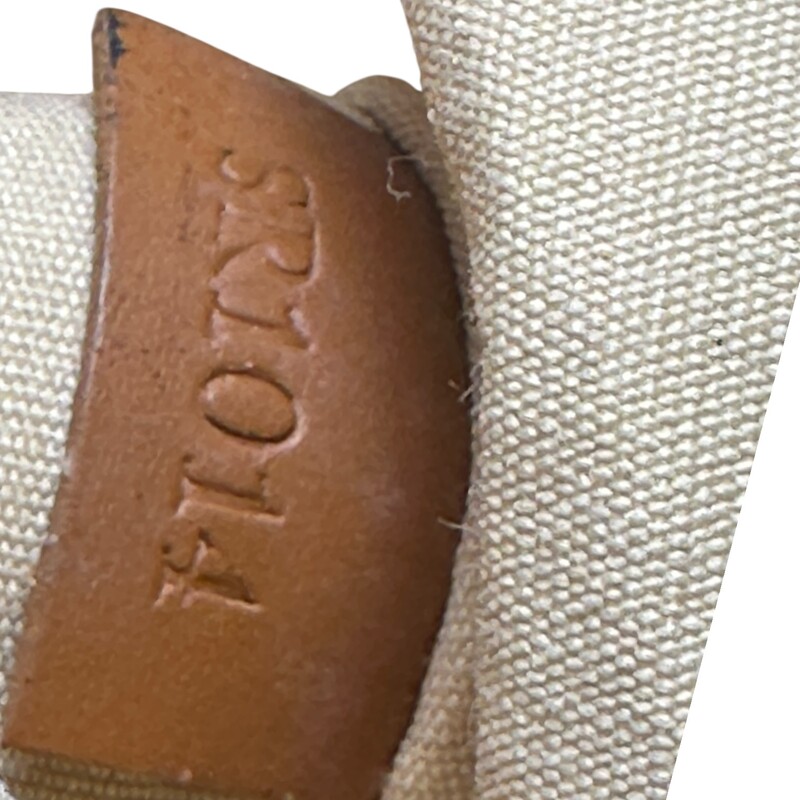 Louis Vuitton Lucille Mini Lin PM Beige<br />
<br />
Code: SR1014<br />
<br />
Dimensions:<br />
Length: 11.25 in<br />
Width: 3.25 in<br />
Height: 7.5 in<br />
Drop: 8 in<br />
<br />
In very good condition. Light creasing to the bag.<br />
<br />
Does not come with the original dust bag or box.