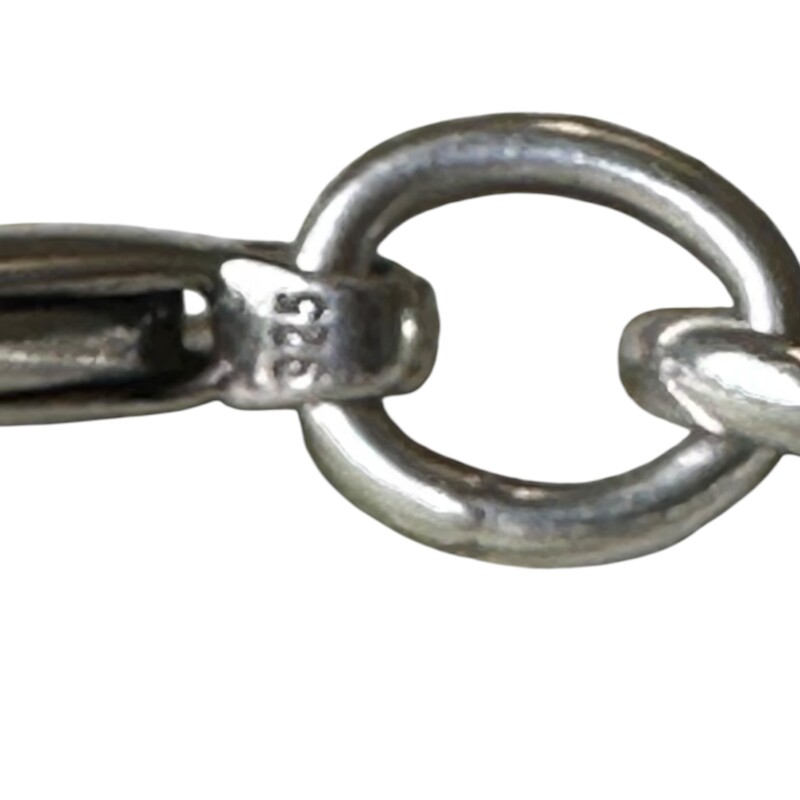 Tiffany & Co  Oval Please Return To Tiffany Bracelet<br />
<br />
Sterling Silver<br />
<br />
Total length: 6 inches<br />
<br />
In  very good condition. Some minor scratches on the hardware.<br />
<br />
Conmes with the original dust bag. No box