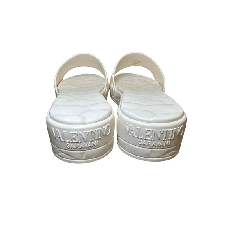 Valentino Atelier Rubber, White,<br />
<br />
Size: 41<br />
<br />
In very good condition. Light marks to the bottoms.<br />
<br />
Does not come with the original dust bag or box.