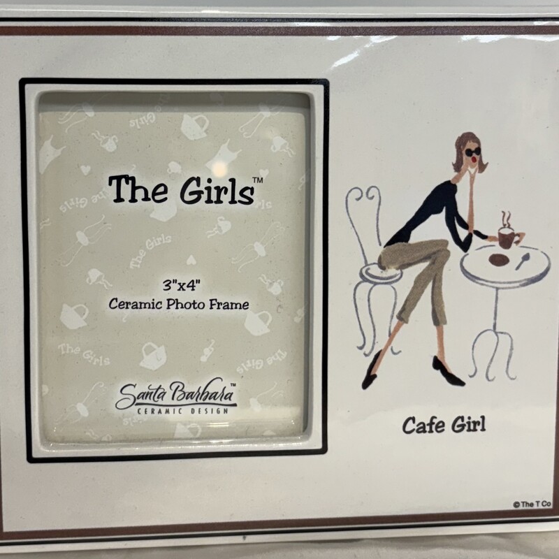 Cafe Girl Chic Frame