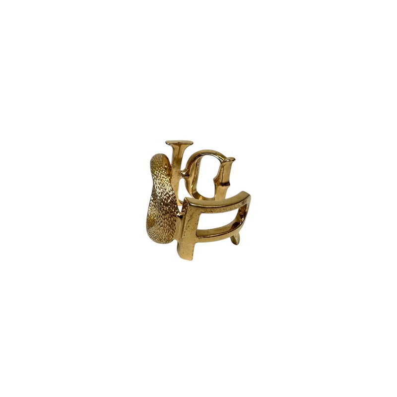 Dior Logo Gold Tone Cuff

Size Small

In very good condition. Some surface scratches.

Does not come with the original dust bag or box.