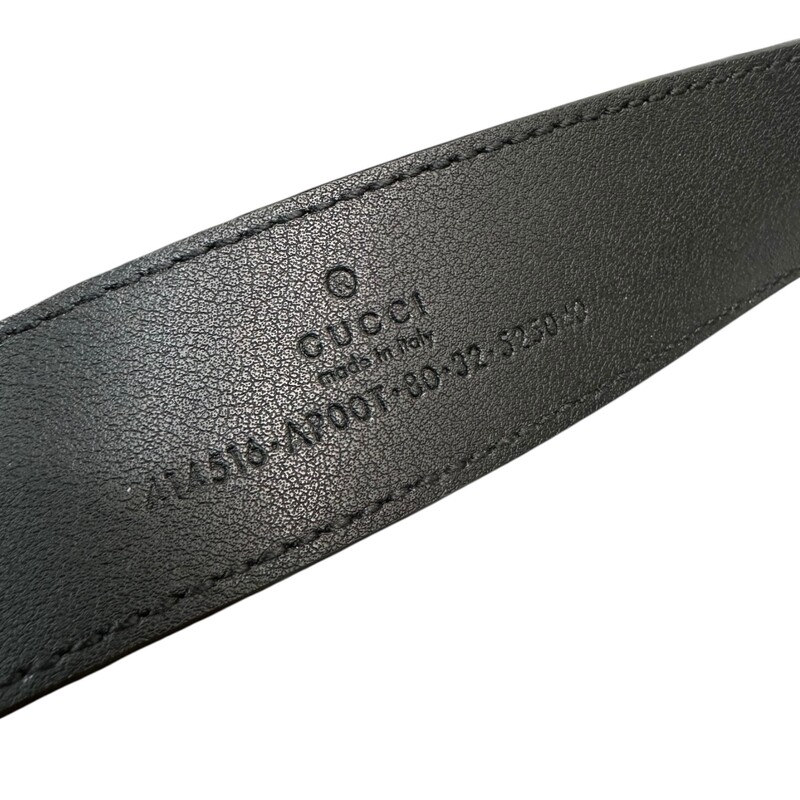 Gucci Marmont Thin Black Belt

Size: 80

Style Code : 41416.APOOT.5250

In very good condition. Some very faint hardware scuffs.

Comes with the original dust bag and box.