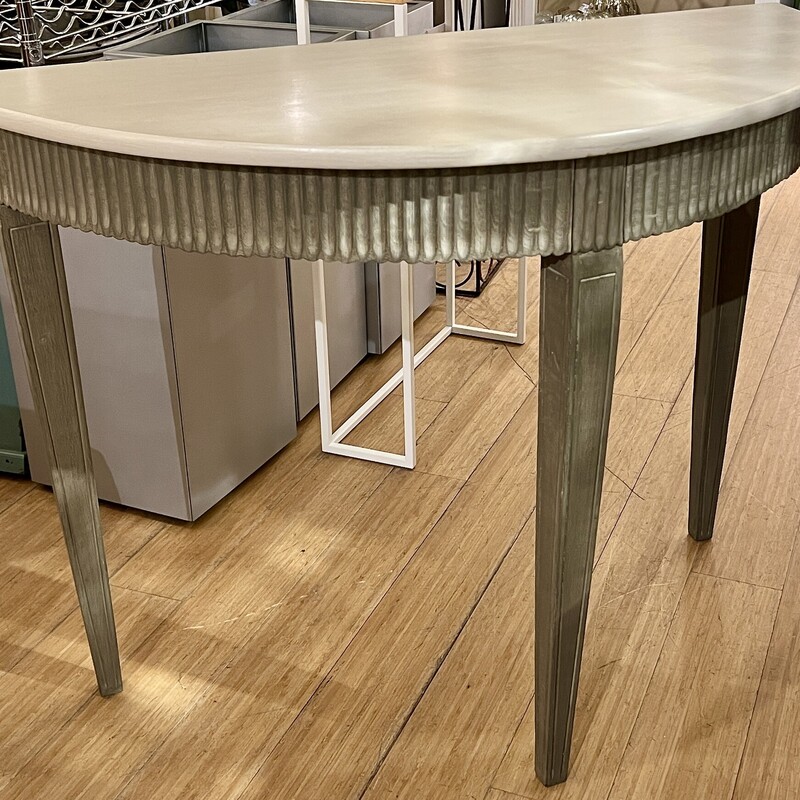 Table 1/2 Moon