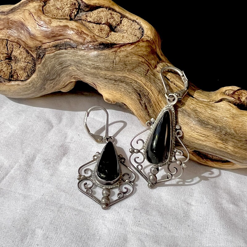 Onyx drop earrings