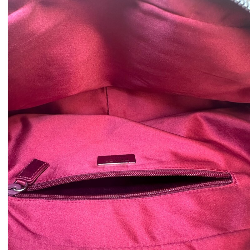 Prada Cinghiale Trimmed Canapa Bowler Bag<br />
<br />
Factory Code: 31<br />
<br />
Dimensions: 13 L x 7 H inches<br />
<br />
In very good condition. Some scratches on the leather.<br />
<br />
Comes with the original dust bag and box.