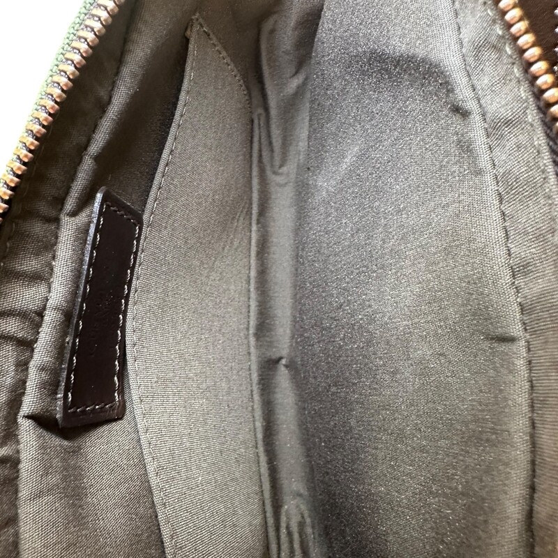 Louis Vuitton Mini Lin Juliette Crossbody Bag<br />
<br />
Date Code:TH0053<br />
<br />
Dimensions: 8 L x 4 H inches<br />
<br />
In good condition. Some discoloration throughout the bag.<br />
<br />
Does not come with the original dust bag or box