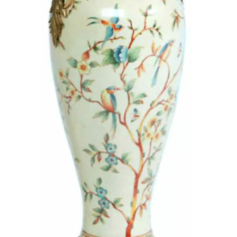 Ethan Allen Anabelle Vase
Cream Green Yellow Blue Rust
Brass Trim
Size: 13x20H