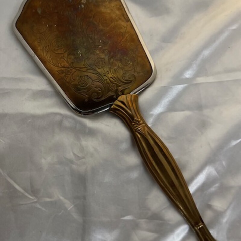Victorian Handheld Mirror<br />
Gold and Silver<br />
Size: 5x13H