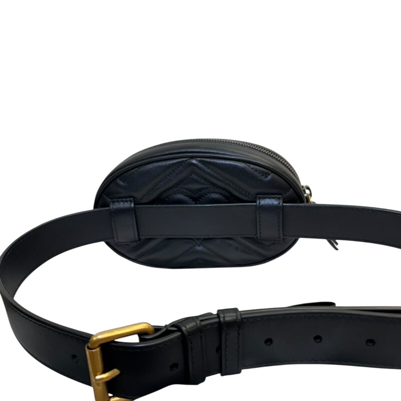 Gucci Marmont Belt Bag Black<br />
<br />
Code:476434 493075<br />
<br />
Dimensions:<br />
Length: 7.25 in<br />
Height: 4.5 in<br />
Width: 1.75 in<br />
Longest length : 40 in<br />
<br />
In very good condition. Light scuffs to the hardware.