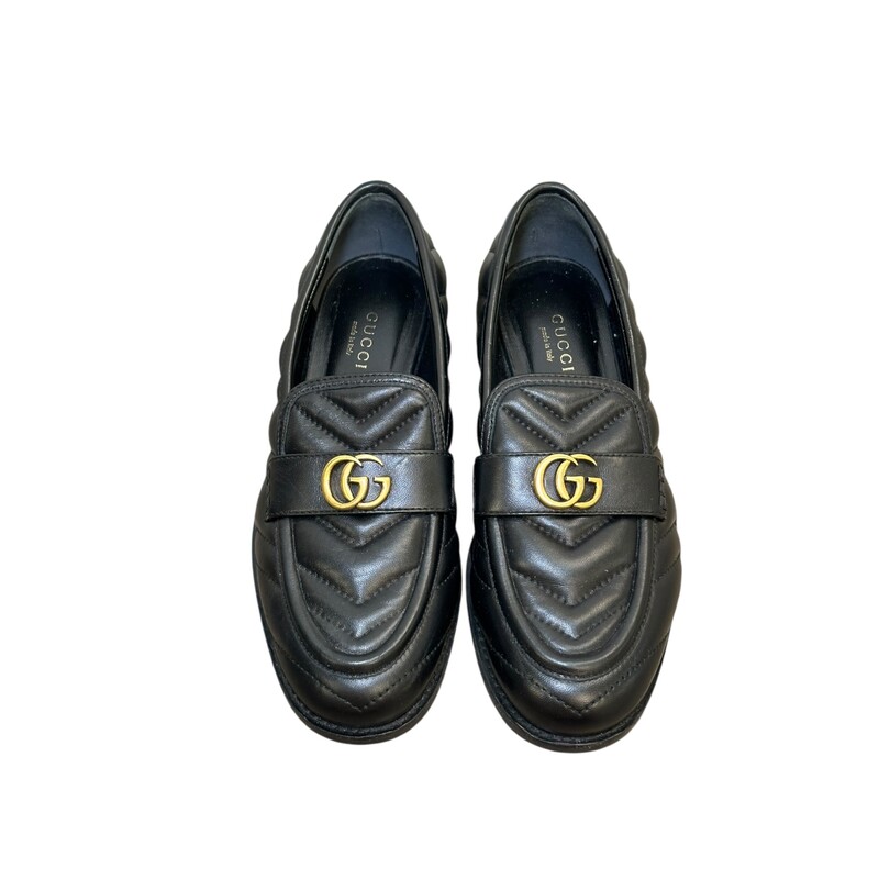 Gucci Marmont Loafer Black<br />
<br />
Size 35.5<br />
<br />
Code: 670399<br />
<br />
In very good condition.<br />
<br />
Does not come with the original dust bag or box.
