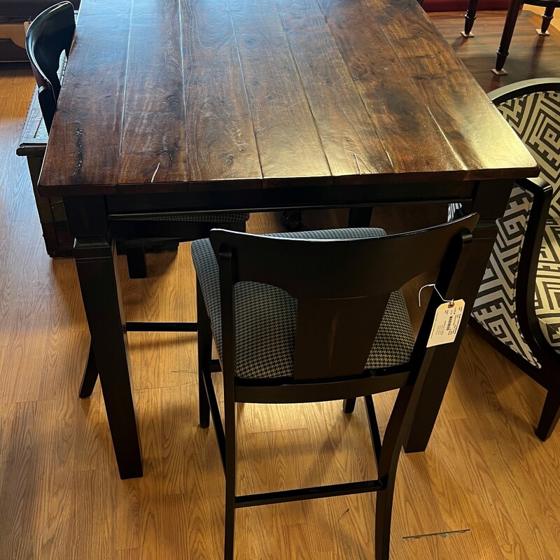 Arhaus Pub Table, 2 Stool, Square
40 Square x 42h