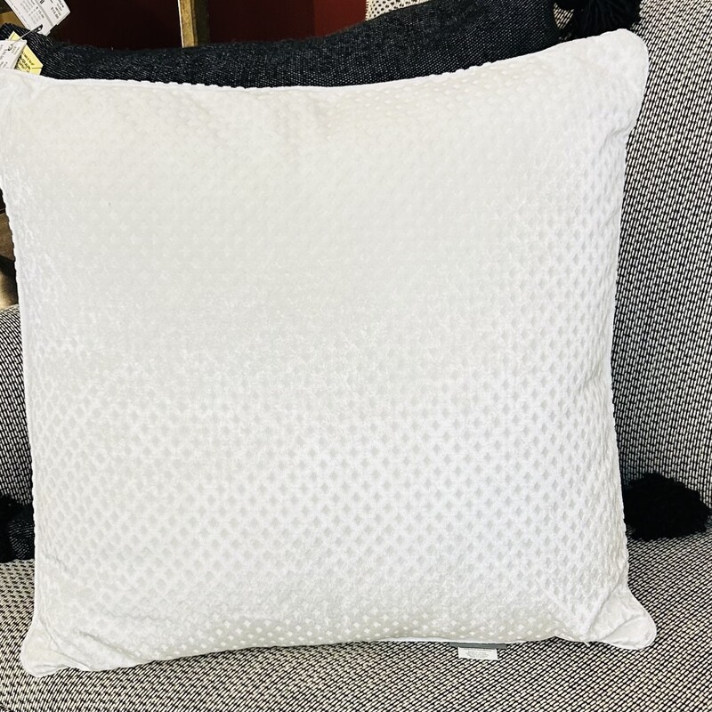 Lacourte Mini Diamonds Pillow
 White, Size: 20x20
