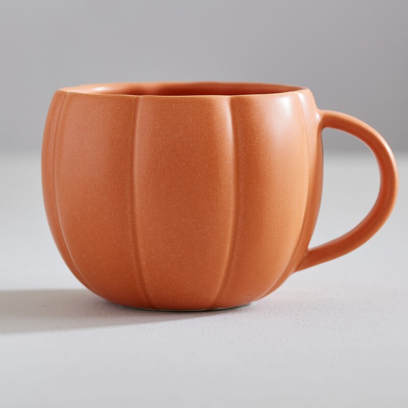 Set of 4 Pottery Barn Pumpkin Mugs
Orange Size: 6 x 3.5H